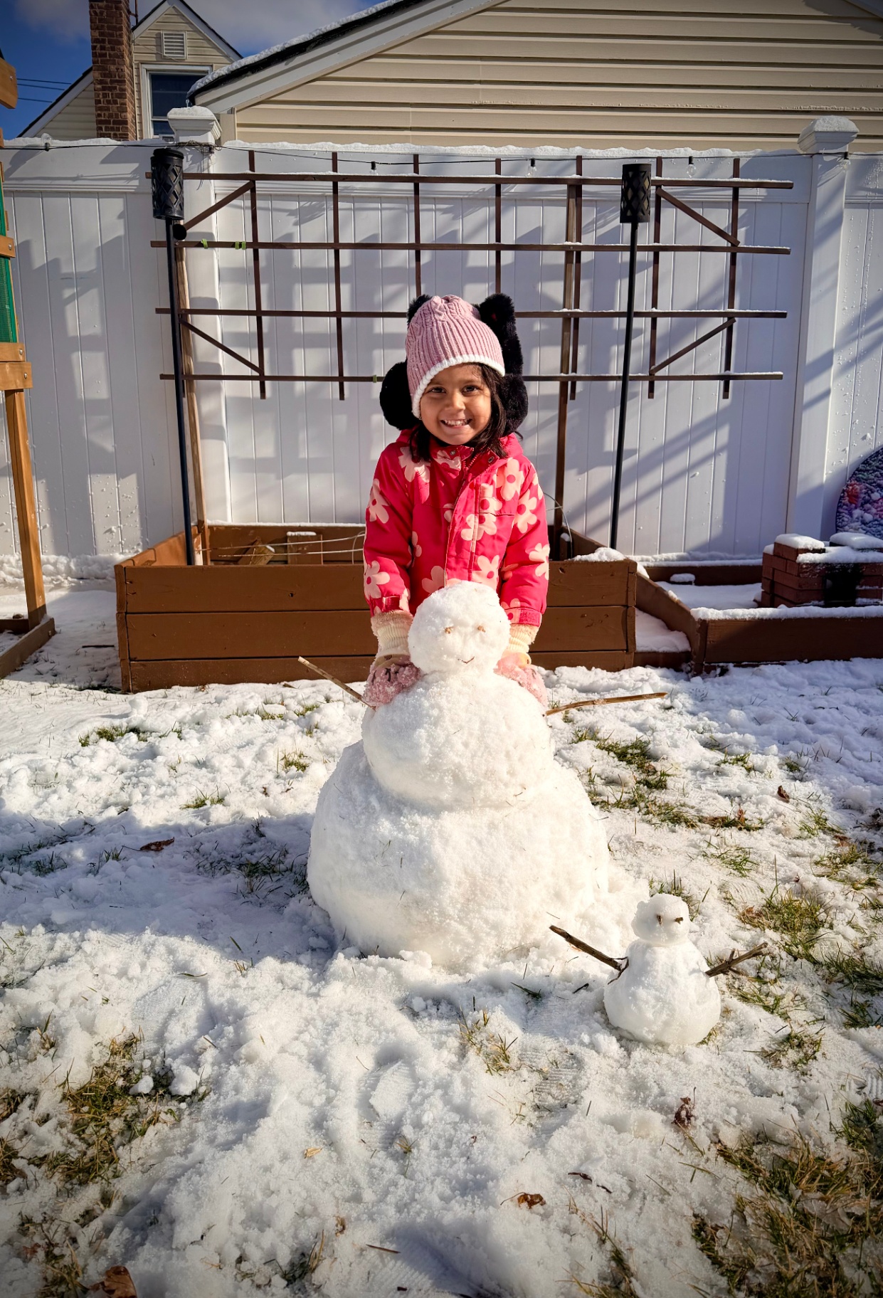 Faatiha building a snowman